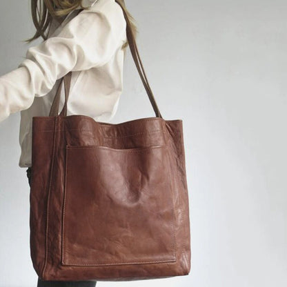 Aurellia. - Elegant and Practical Shoulder Bag
