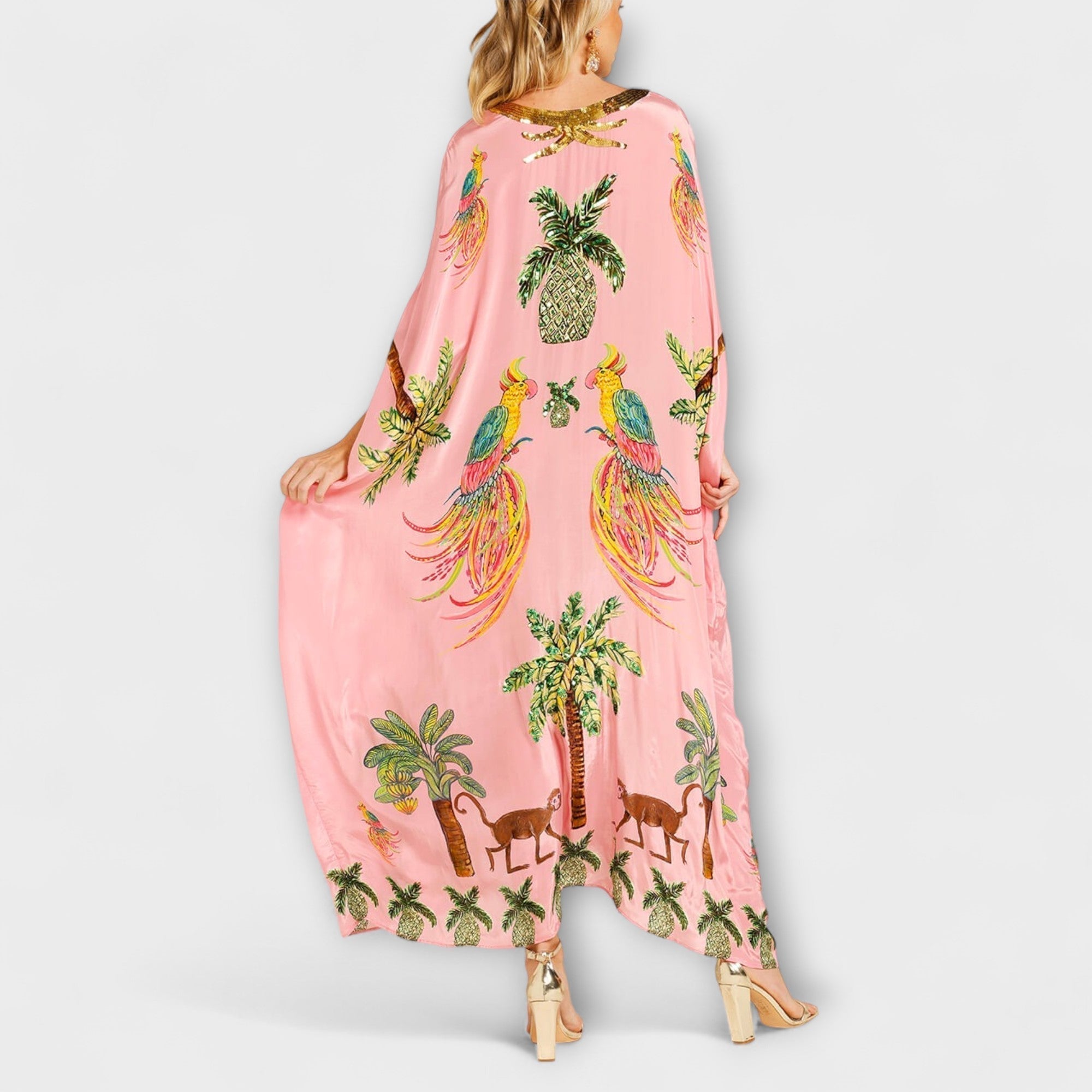 Linda - Eye-catching dress with off-the-shoulder design and coconut tree print